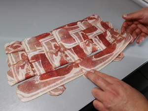 Ein Geflecht aus Baconscheiben