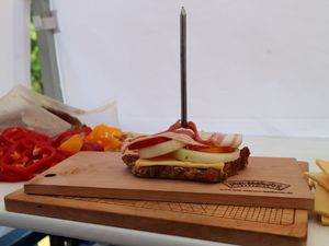 Speckscheiben auf der Paprika