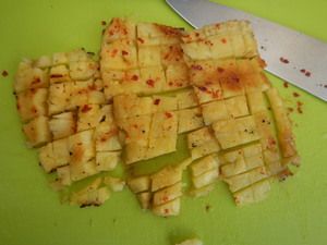 Gewürfelte gegrillte Ananas