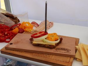 Paprikaringe als nächste Schicht
